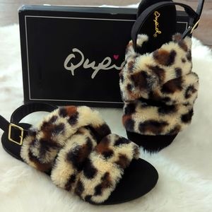 QUPID Katy Leopard Faux Fur Archer Sandal Slippers ~ NEW